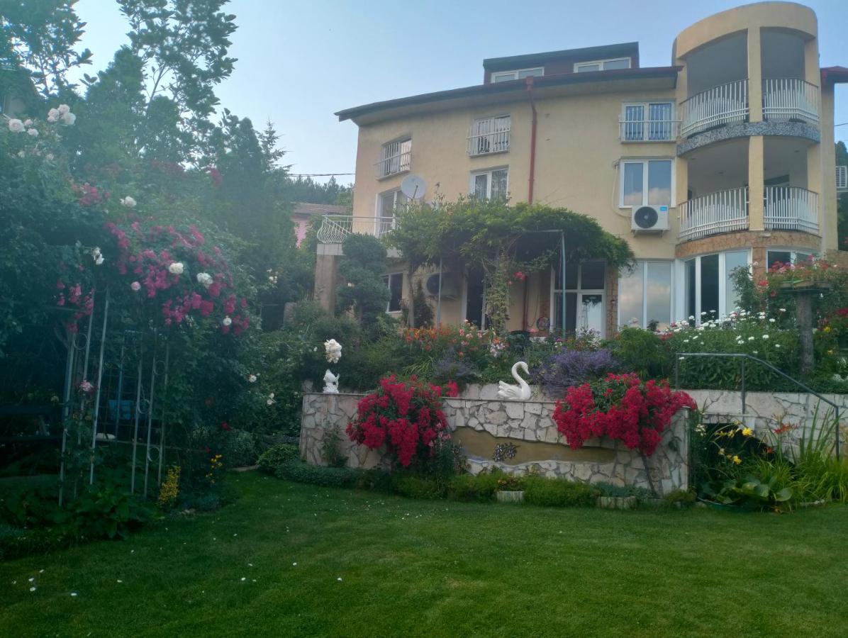 Guest House Bankja Exterior foto