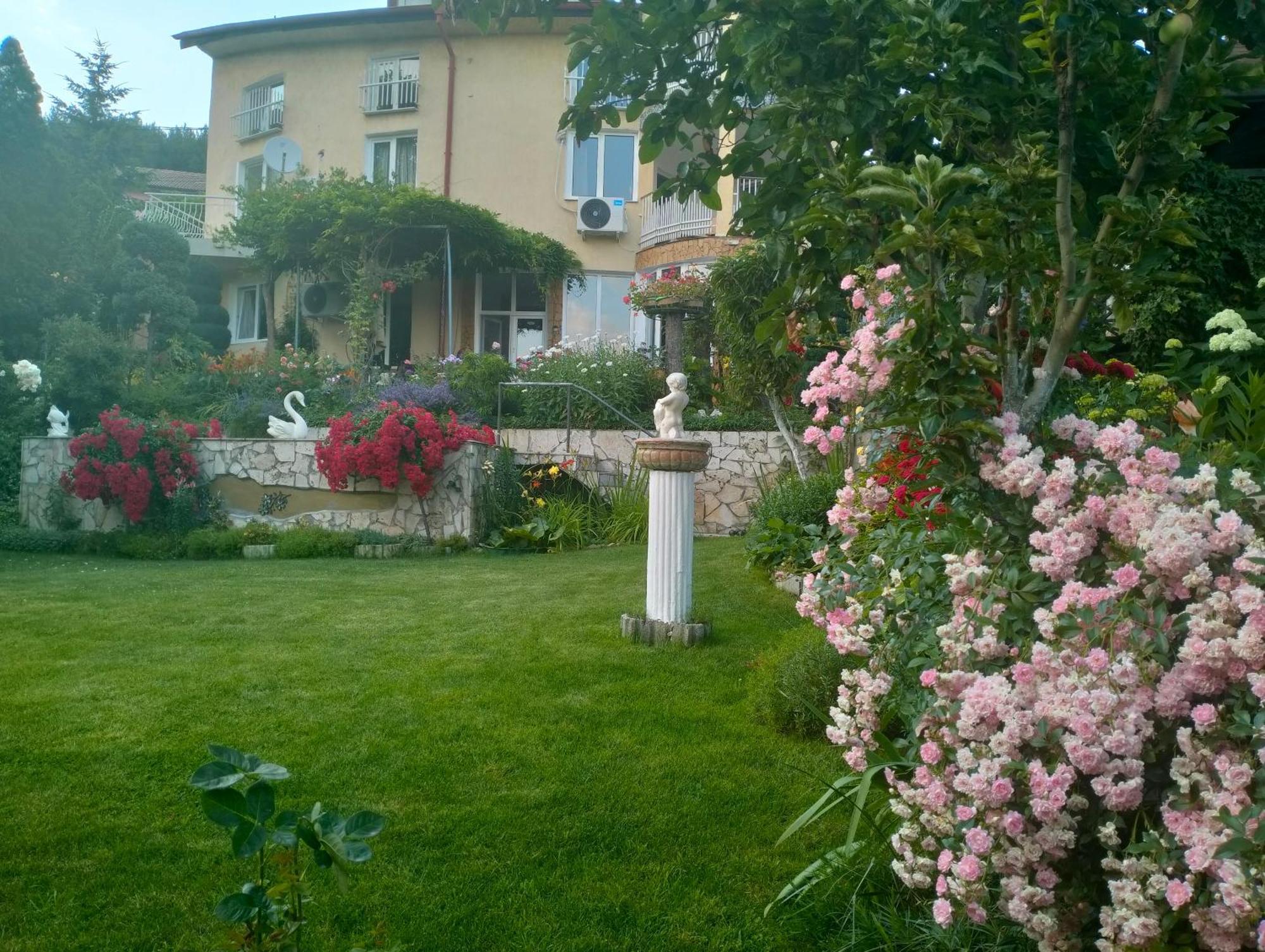 Guest House Bankja Exterior foto